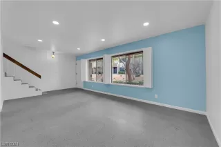 Photo #3: 2566834 Listing