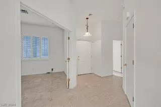 Photo #2: 2566836 Listing 