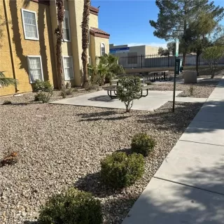 Photo #1: 2566848 Listing