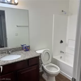 Photo #5: 2566848 Listing