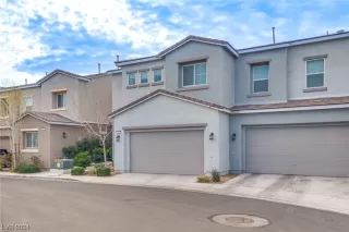 Photo #2: 2566856 Listing