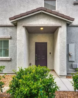 Photo #3: 2566856 Listing