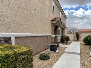 Photo #2: 2566858 Listing 