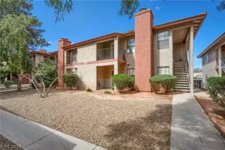Photo #2: 2566908 Listing 