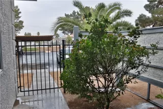 Photo #1: 2566912 Listing