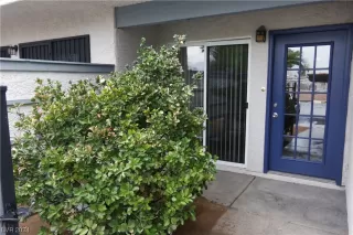 Photo #2: 2566912 Listing