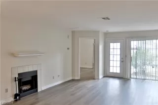 Photo #6: 2566912 Listing