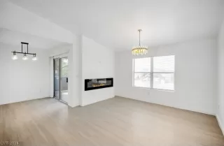 Photo #1: 2566937 Listing 