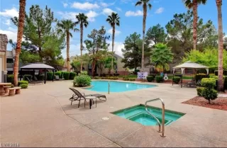 Photo #6: 2566937 Listing 