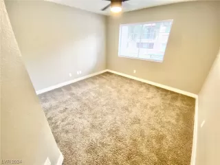 Photo #6: 2566940 Listing 