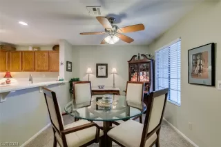 Photo #3: 2566942 Listing