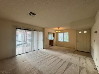 Photo #5: 2566974 Listing 