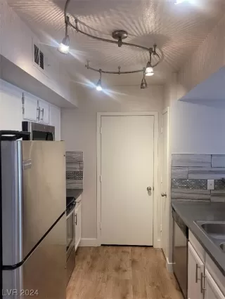 Photo #6: 2566980 Listing 