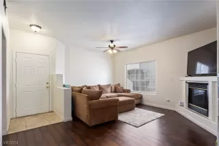 Photo #4: 2567033 Listing