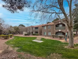 Photo #2: 2567052 Listing