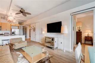 Photo #2: 2567062 Listing 