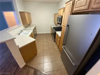 Photo #4: 2567071 Listing 