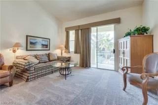 Photo #5: 2567073 Listing