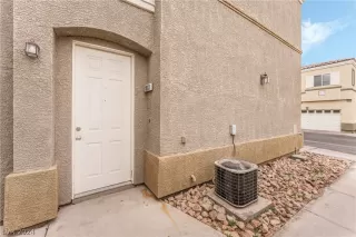 Photo #3: 2567077 Listing 