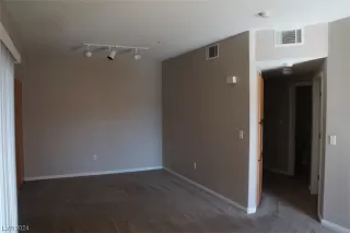 Photo #6: 2567086 Listing 