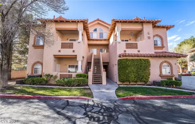 MLS: 2567090 Condo For Sale