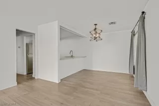 Photo #5: 2567099 Listing 