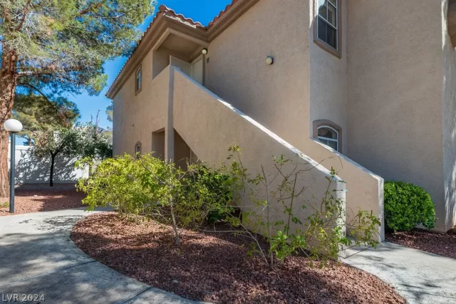 MLS: 2567111 Condo For Sale