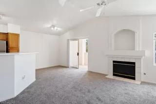 Photo #2: 2567111 Listing