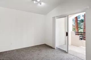 Photo #6: 2567111 Listing