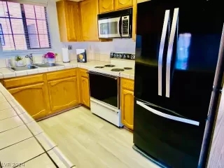 Photo #3: 2567147 Listing