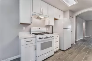 Photo #1: 2567165 Listing