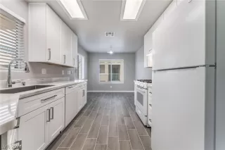 Photo #2: 2567165 Listing