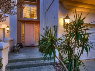 Photo #3: 2567242 Listing 