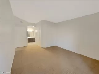 Photo #3: 2567253 Listing