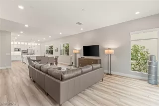 Photo #2: 2567255 Listing 