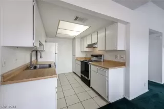 Photo #3: 2567265 Listing