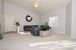 Photo #2: 2567305 Listing 