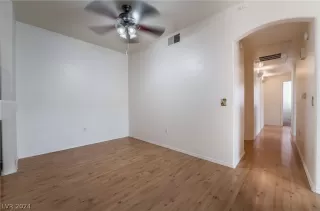 Photo #3: 2567307 Listing 