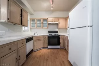 Photo #4: 2567307 Listing 