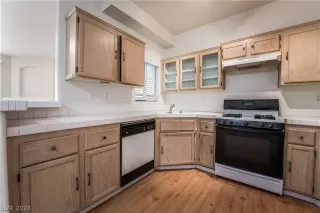 Photo #5: 2567307 Listing 