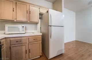 Photo #6: 2567307 Listing 