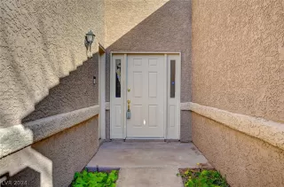 Photo #2: 2567365 Listing