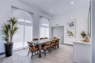 Photo #5: 2567368 Listing 