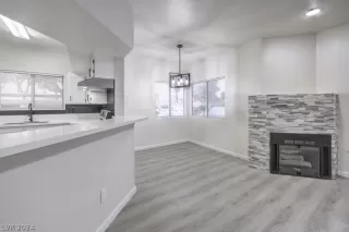 Photo #6: 2567409 Listing