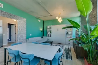 Photo #5: 2567412 Listing 