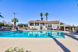 Photo #3: 2567426 Listing 