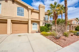 Photo #2: 2567442 Listing