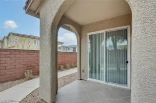 Photo #3: 2567453 Listing