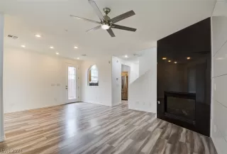 Photo #4: 2567453 Listing