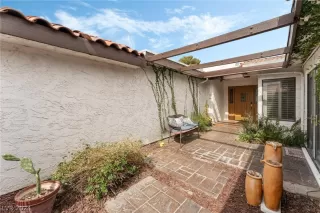 Photo #5: 2567461 Listing